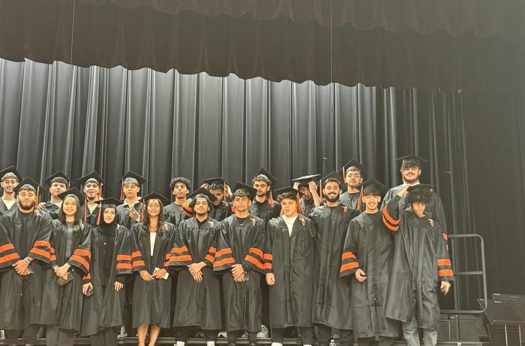 DHS Seniors Walkthrough their Elementary & Middle Schools